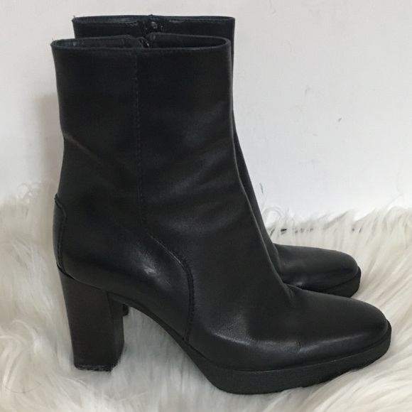 TOD’S Black Leather Ankle Boots 5 1/2
